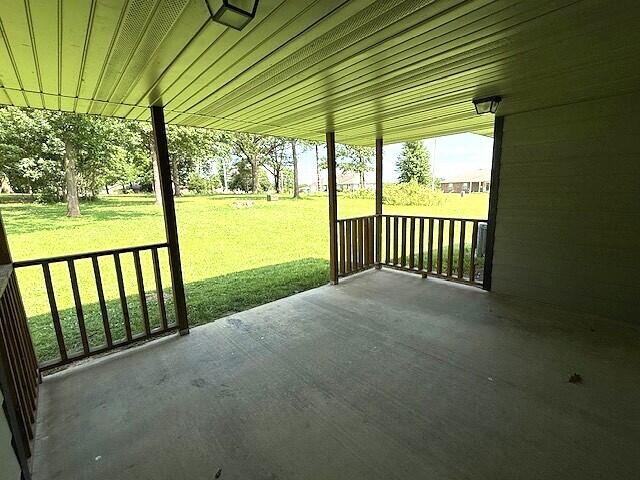 2604 Country Dr, Mountain Grove, MO 65711 - view of patio