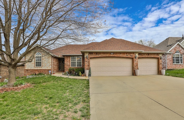 3223 W Melbourne St, Springfield, MO 65810 - single story home with a garage, brick siding, driveway, and a front yard