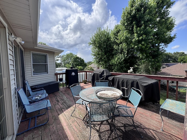3517 Hackberry Ln, Joplin, MO 64801 - deck featuring area for grilling and outdoor dining space