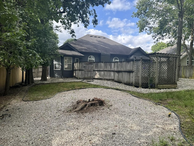 3454 W Countryside Dr, Springfield, MO 65807 - view of fenced yard