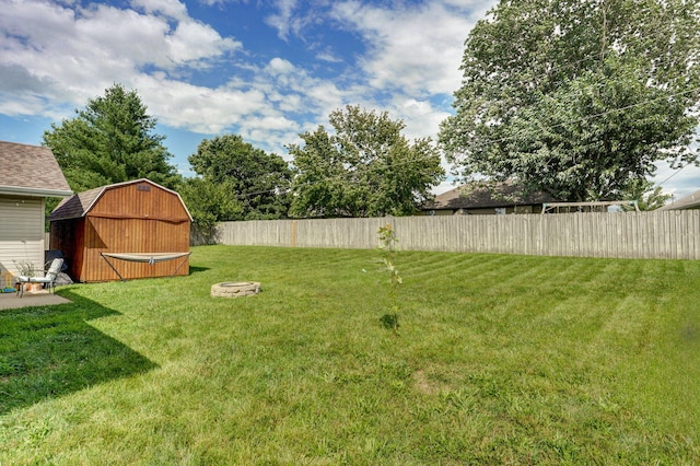 608 S Ashwood Ct, Nixa, MO 65714 - view of yard with a storage shed