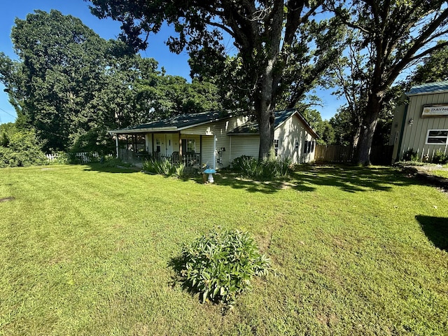 1235 W State Route 17, Houston, MO 65483 - view of yard with a porch