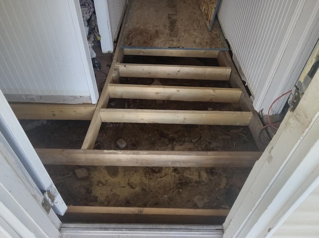 106 S Gilmore St, Miller, MO 65707 - view of stairway