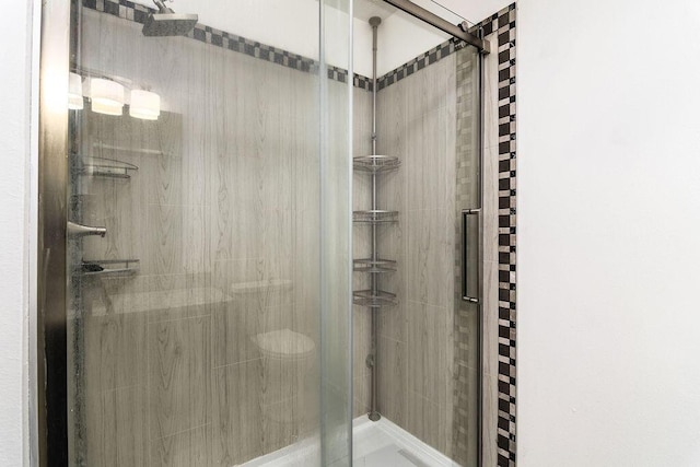 828 S Chinkapin Ave, Nixa, MO 65714 - full bath featuring a stall shower