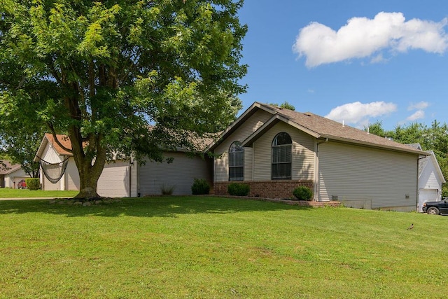 828 S Chinkapin Ave, Nixa, MO 65714 - view of front of property with a front yard