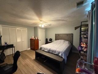 5125 S Walnut Hill Rd, Springfield, MO 65810 - bedroom featuring wood finished floors and ceiling fan