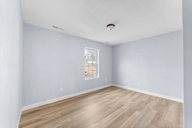 305 Crescent St, Aurora, MO 65605 - empty room with light wood finished floors and baseboards