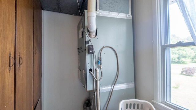 1160 Bethel Ave, Mammoth Spring, AR 72554 - detailed view of heating unit