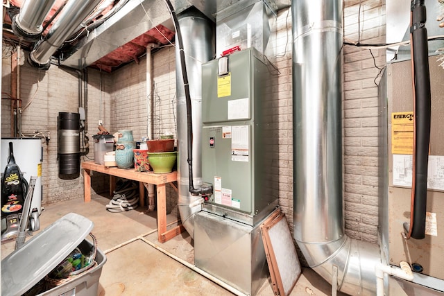 3318 Winged Foot Dr, Nixa, MO 65714 - utilities with water heater