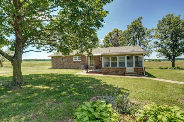 13762 State Highway Z, Verona, MO 65769 - view of front of home featuring a front lawn and brick siding