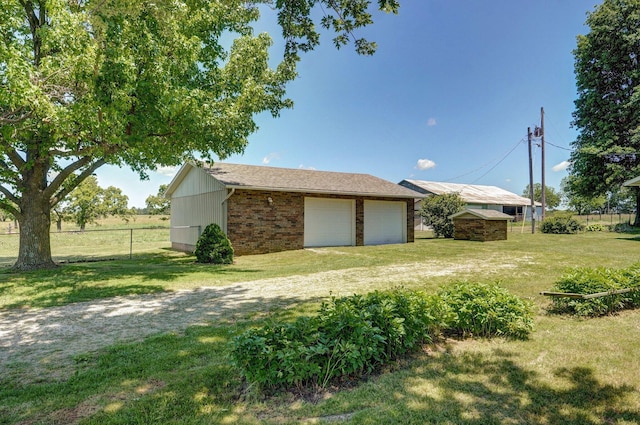 13762 State Highway Z, Verona, MO 65769 - view of yard featuring an outbuilding and driveway