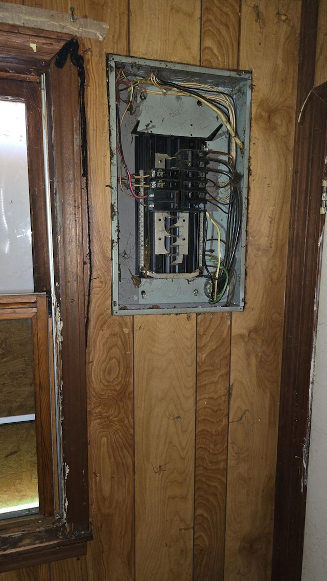 1301 N Rogers Ave, Springfield, MO 65802 - utilities with electric panel