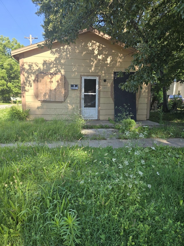 1301 N Rogers Ave, Springfield, MO 65802 - view of front facade