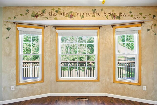 4939 S Prairie View Ave, Battlefield, MO 65619 - spare room featuring dark wood finished floors and baseboards