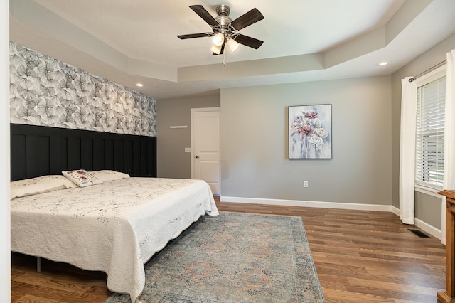 1020 Berkley Dr, Marshfield, MO 65706 - bedroom with wood finished floors, recessed lighting, and a ceiling fan