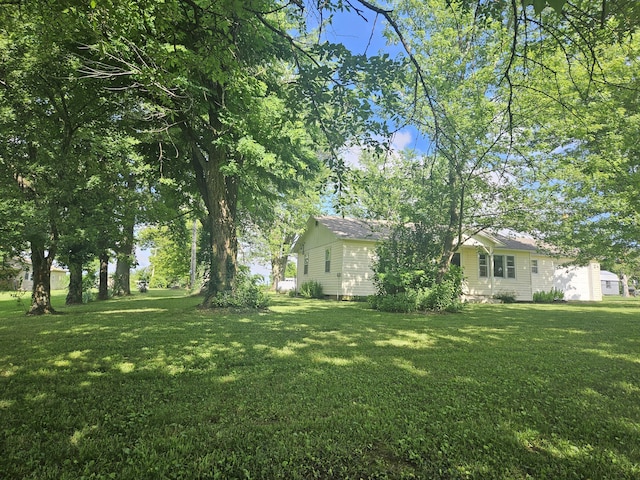 1713 Wall Rd, Mountain Grove, MO 65711 - view of green lawn