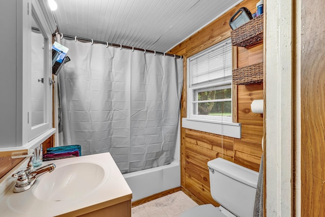 1215 Lanton Rd, West Plains, MO 65775 - bathroom featuring vanity and shower / bath combination with curtain