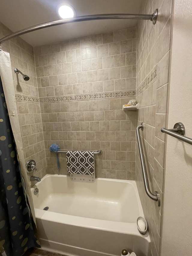 2105 Oakridge Dr, Ava, MO 65608 - bathroom featuring shower / bath combo with shower curtain