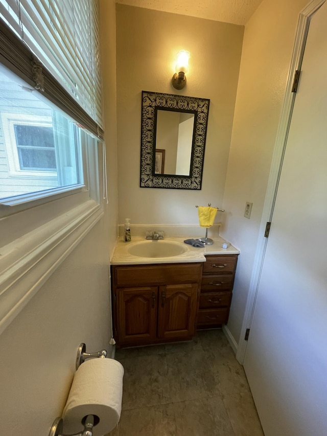 2105 Oakridge Dr, Ava, MO 65608 - bathroom with vanity