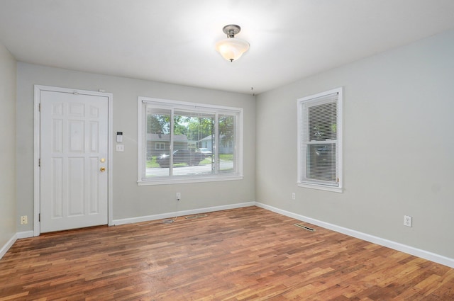 921 S Nettleton Ave, Springfield, MO 65806 - unfurnished room featuring wood finished floors