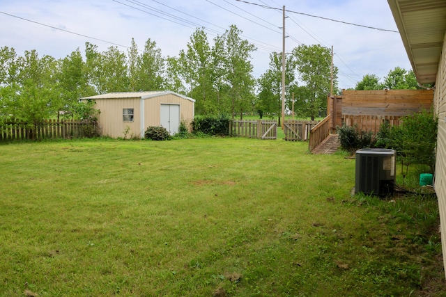 325 N Delaware Ave, Nixa, MO 65714 - fenced backyard with a shed
