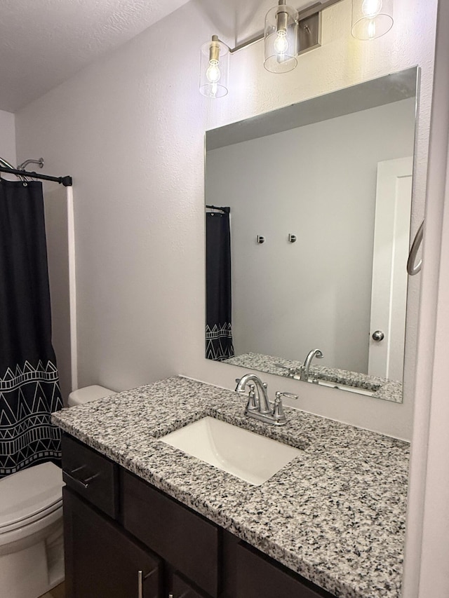 404 N Pine Leaf Rd, Nixa, MO 65714 - bathroom with vanity and a shower with curtain