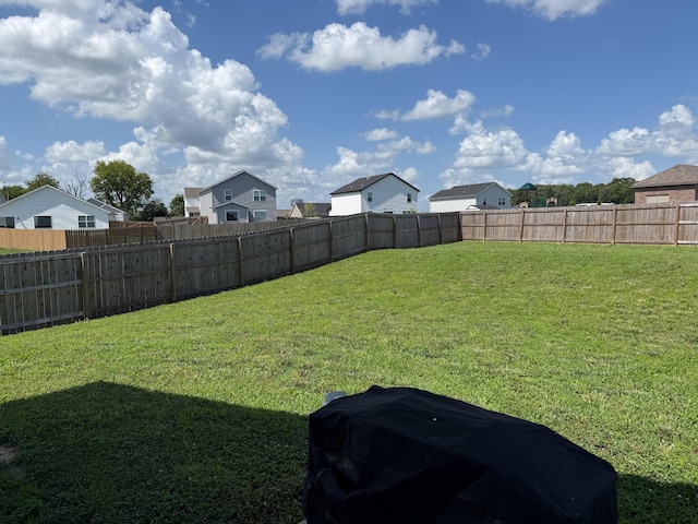 404 N Pine Leaf Rd, Nixa, MO 65714 - fenced backyard featuring a residential view