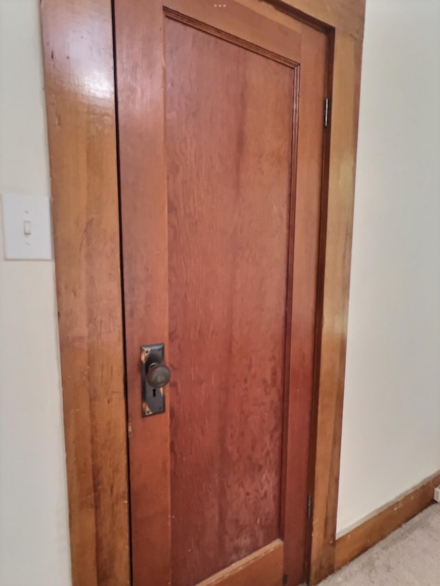 505 Sycamore St, Van Buren, MO 63965 - detailed view of baseboards