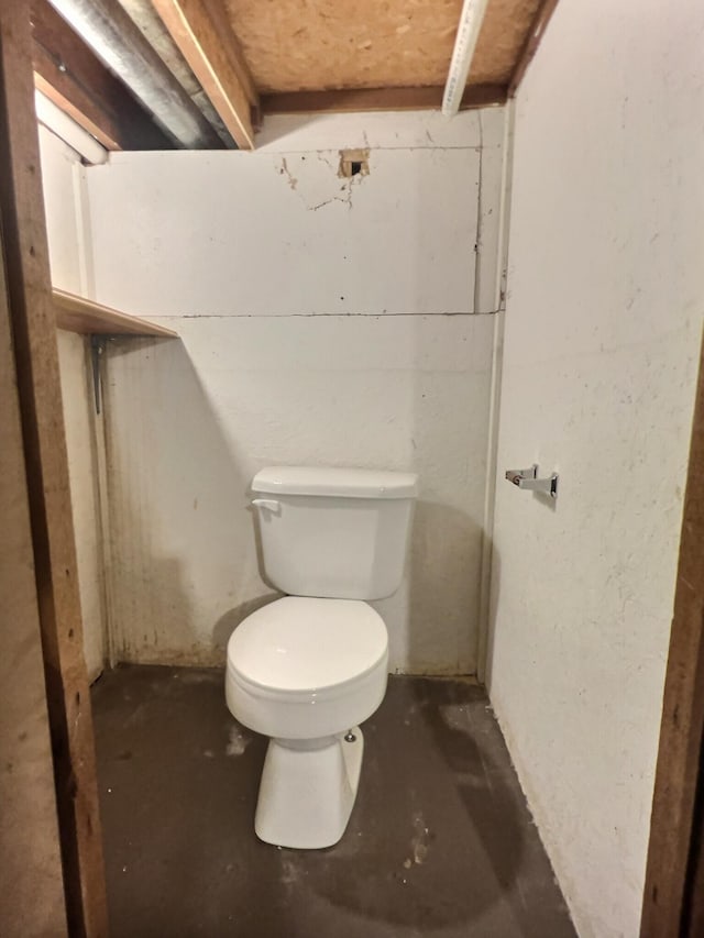 505 Sycamore St, Van Buren, MO 63965 - half bath featuring toilet and concrete floors
