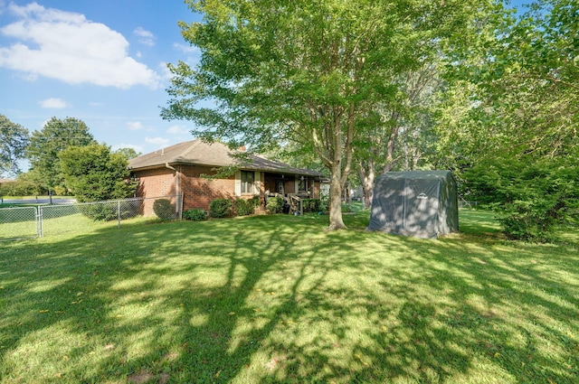 263 Crystal Ave, Sparta, MO 65753 - view of yard with a storage shed