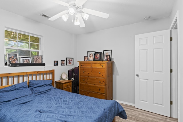 1917 Willoughby Rd, Clever, MO 65631 - bedroom with wood finished floors and ceiling fan