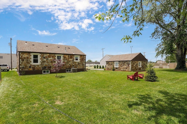 1841 E Dale St, Springfield, MO 65803 - view of grassy yard