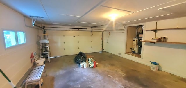 918 E Mcgee St, Springfield, MO 65807 - garage featuring gas water heater