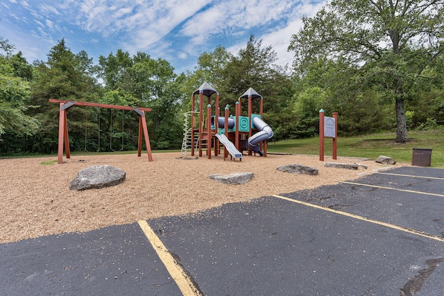 253 Cedar Glade Dr, Branson West, MO 65737 - view of community play area