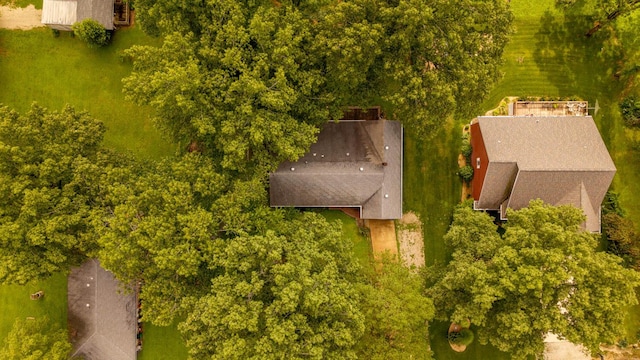 619 9th St, Thayer, MO 65791 - drone / aerial view