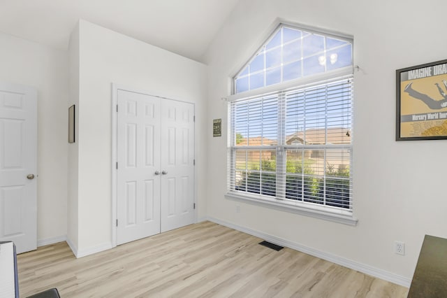 3790 W Rockwood St, Springfield, MO 65807 - unfurnished bedroom with wood finished floors, a closet, and vaulted ceiling