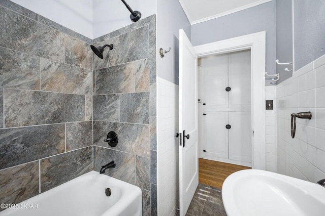 802 Hampton Pl, Joplin, MO 64801 - full bathroom featuring shower / washtub combination, tile walls, and crown molding
