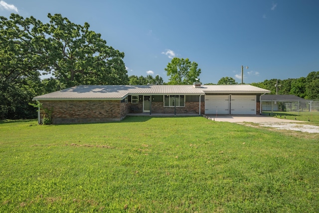 13805 Hickory Dr, Neosho, MO 64850 - photo 1