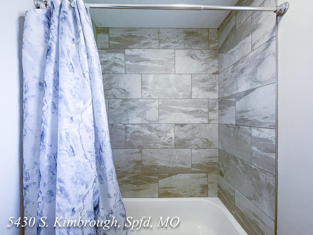 5430 S Kimbrough Ave, Springfield, MO 65810 - full bathroom featuring shower / bath combination with curtain