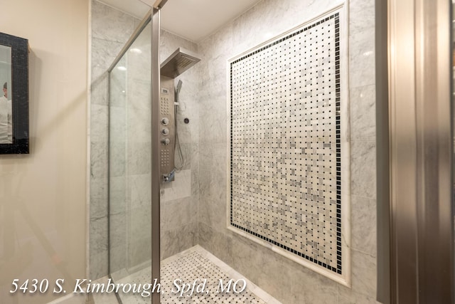5430 S Kimbrough Ave, Springfield, MO 65810 - bathroom with a stall shower