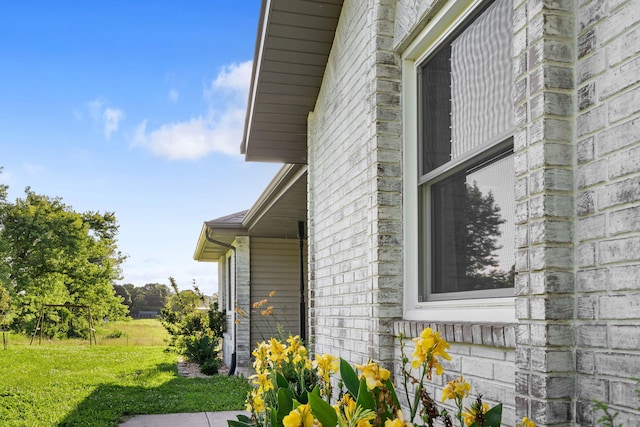 1035 Scenic View Rd, Ozark, MO 65721 - view of property exterior featuring a yard