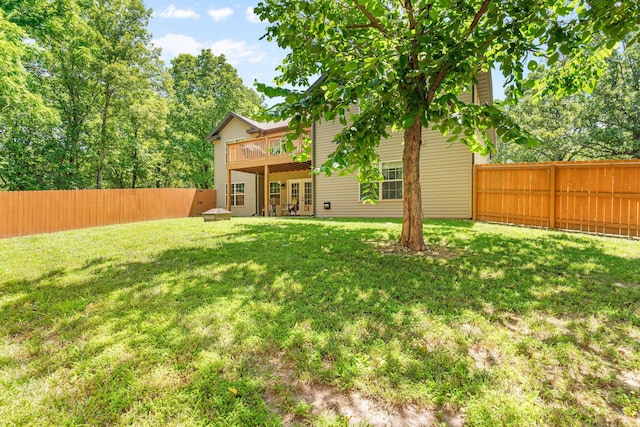 1865 Morningside Falls Blvd, Blue Eye, MO 65611 - fenced backyard with a wooden deck