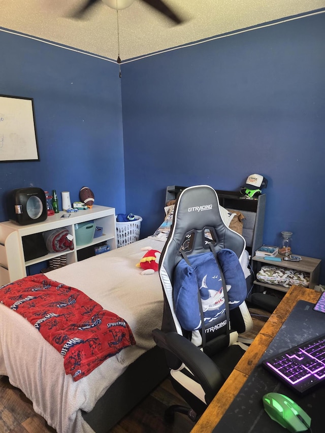 206 Ada St, Greenfield, MO 65661 - bedroom featuring ceiling fan