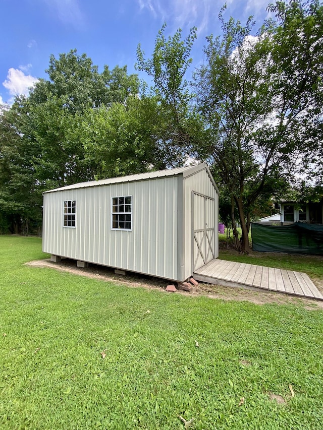 1605 S Park Ave, Aurora, MO 65605 - view of shed