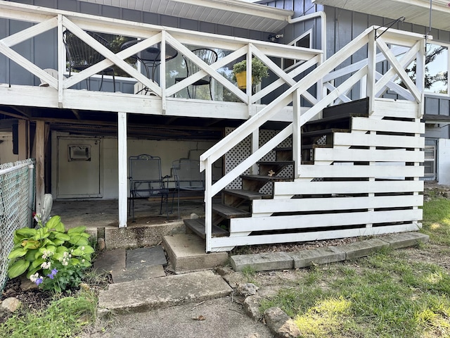25795 Canyon Dr, Hermitage, MO 65668 - property entrance with board and batten siding