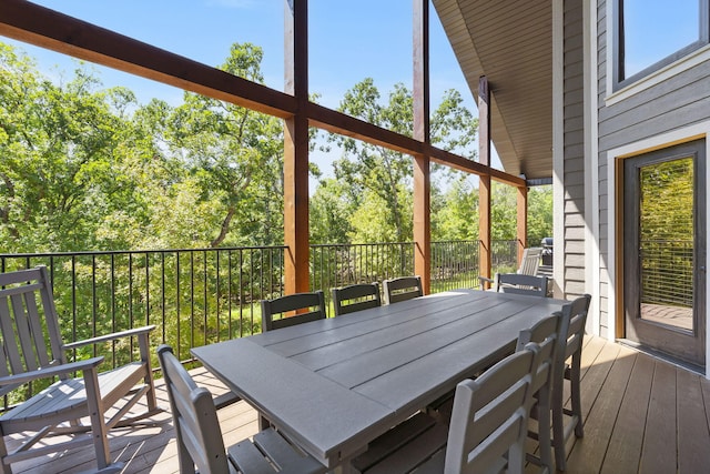 208 Jax Trl, Branson, MO 65616 - sunroom with outdoor dining area