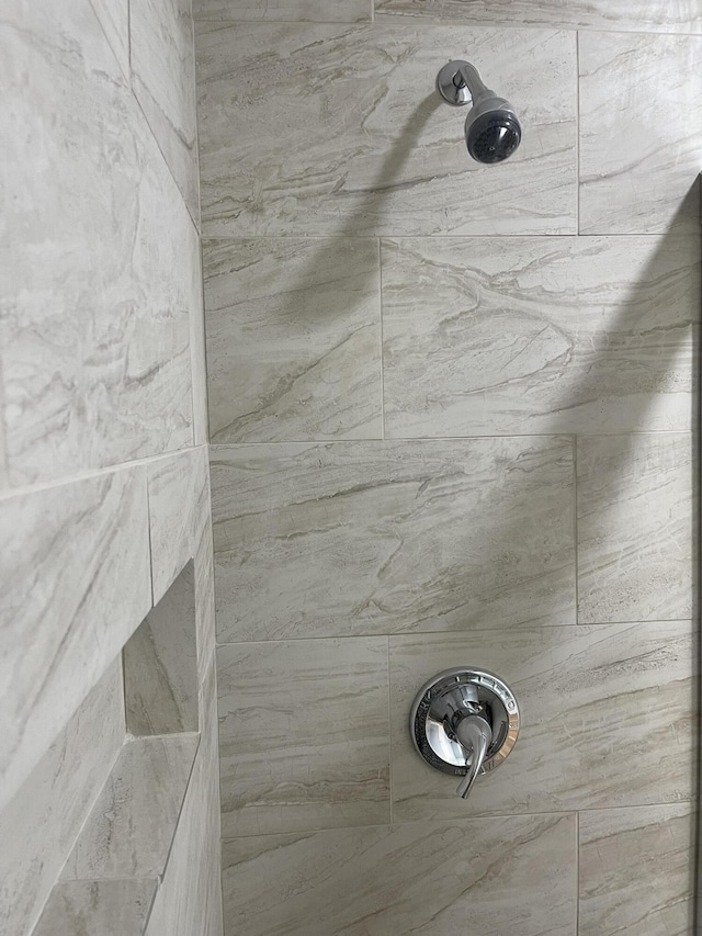 1506 6th St, Monett, MO 65708 - bathroom view of a tile shower