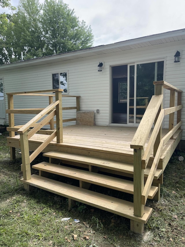 1506 6th St, Monett, MO 65708 - view of wooden deck