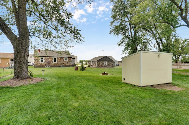 1841 E Dale St, Springfield, MO 65803 - view of green lawn with an outbuilding