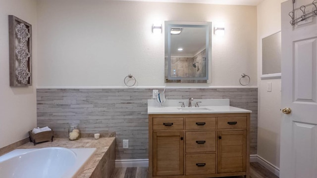 24 Oniatara Ln, Cherokee Village, AR 72529 - full bath featuring vanity and a bath
